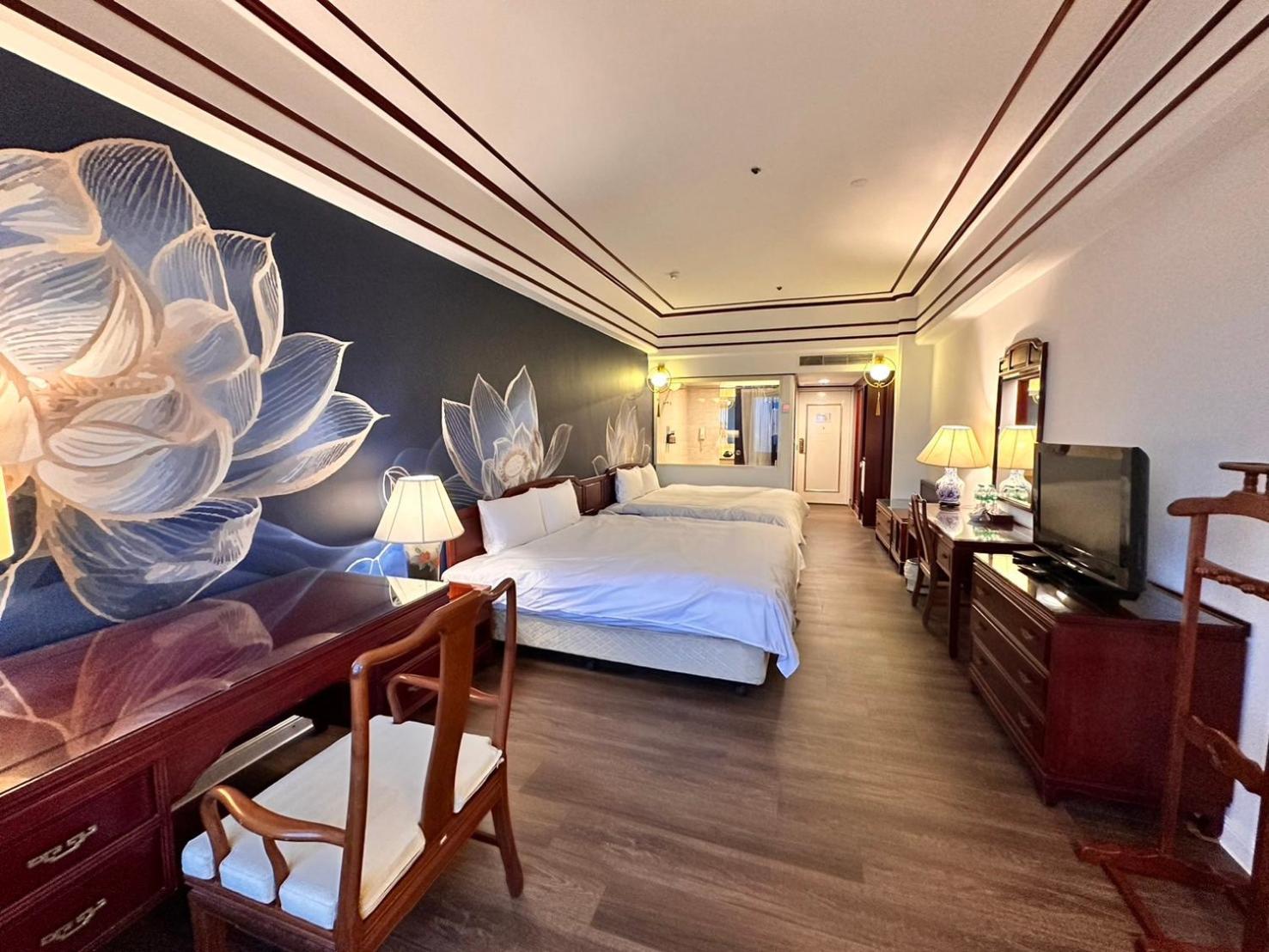 T Hotel ไถจง ภายนอก รูปภาพ