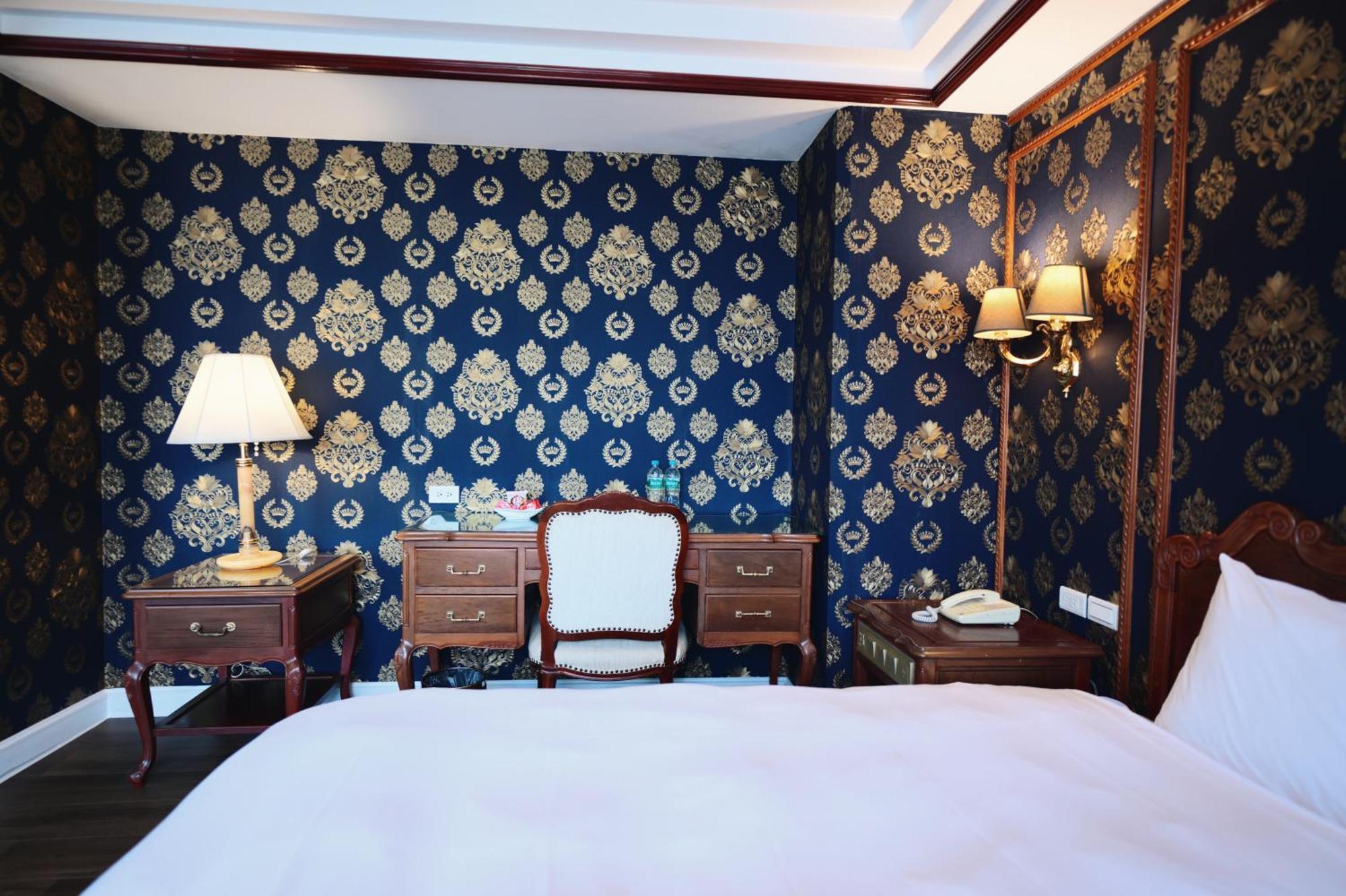 T Hotel ไถจง ภายนอก รูปภาพ