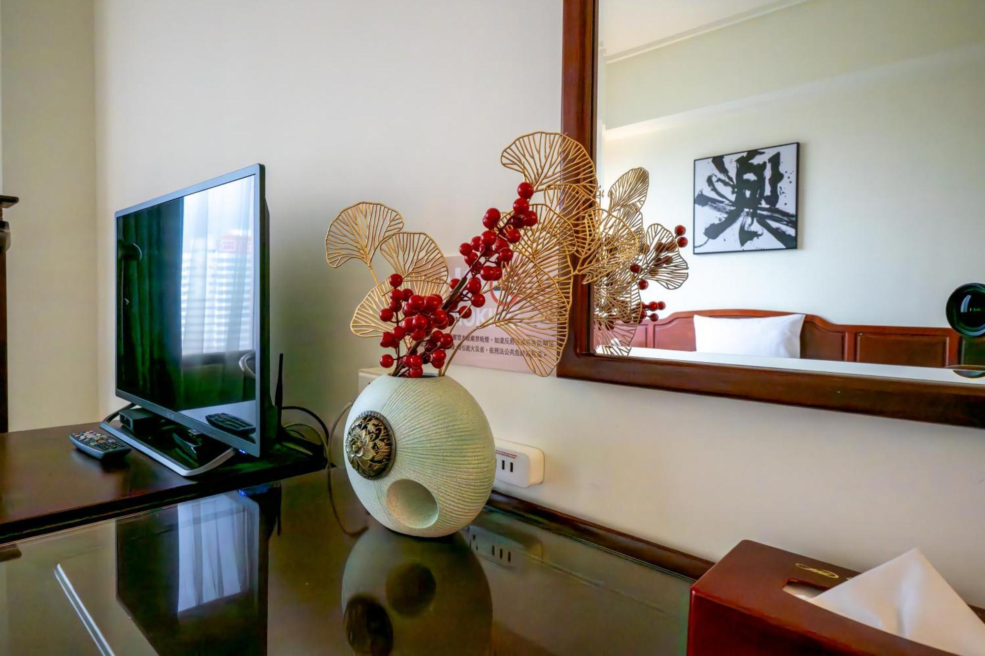 T Hotel ไถจง ภายนอก รูปภาพ