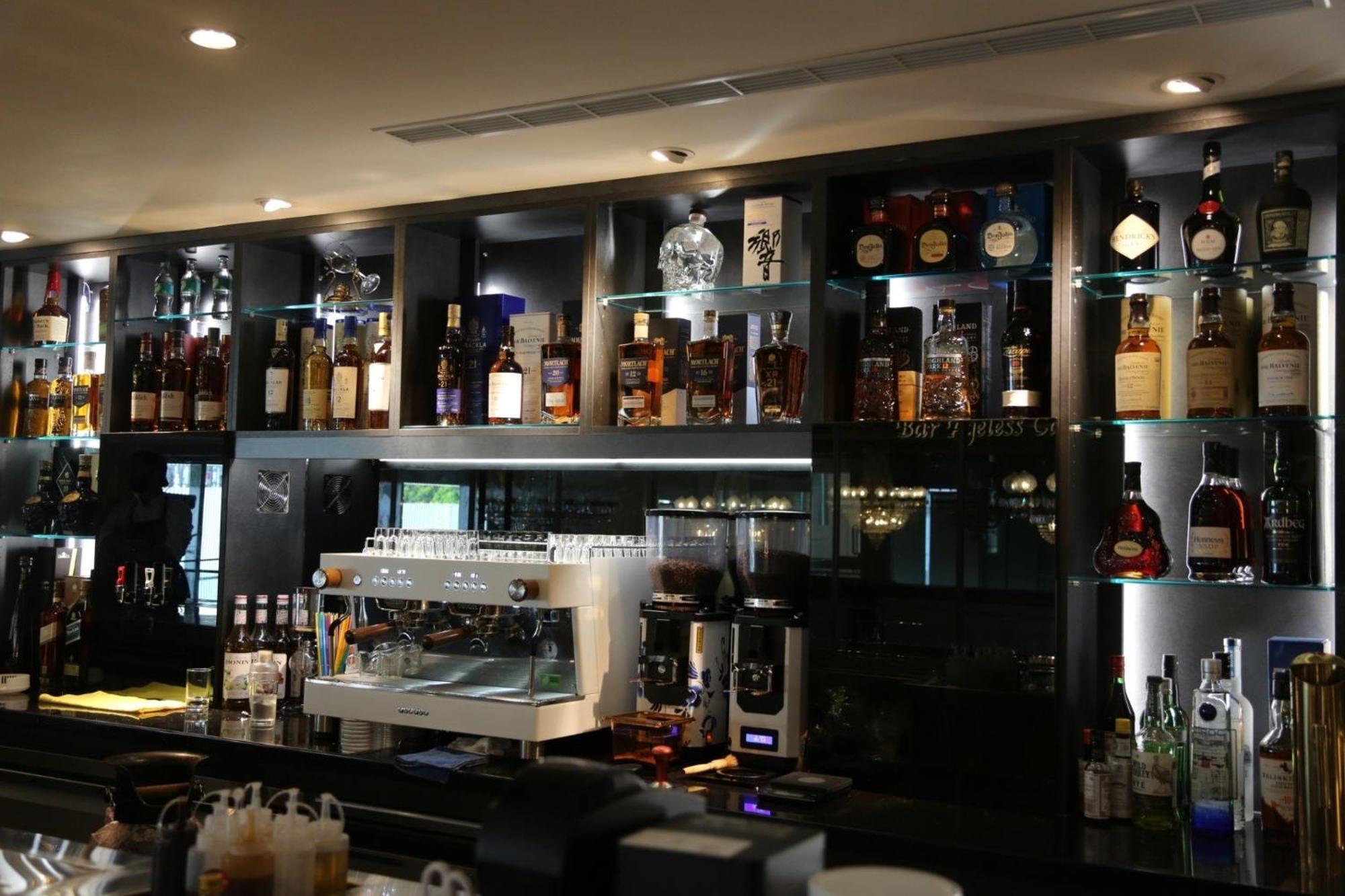 T Hotel ไถจง ภายนอก รูปภาพ